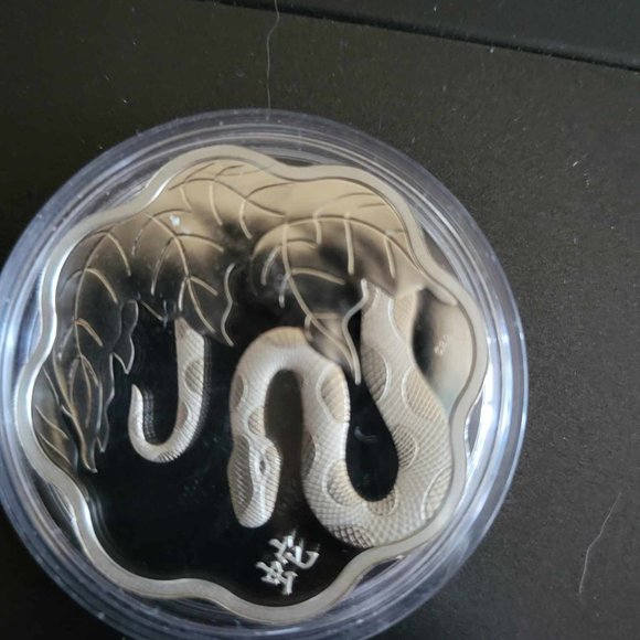 2013 1oz Canada $15 Silver Scallop Uncirculated in case - Picture 4 of 5